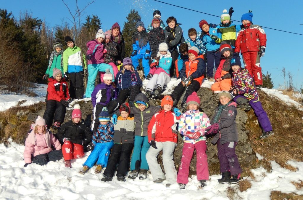 Pozdrav četrtošolcev iz CŠOD Vojsko