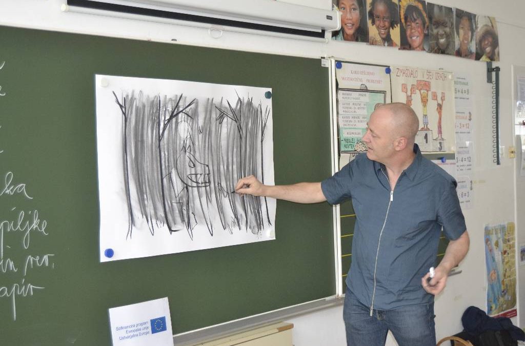 Belgijski ilustrator Jan De Kinder na Osnovni šoli Idrija